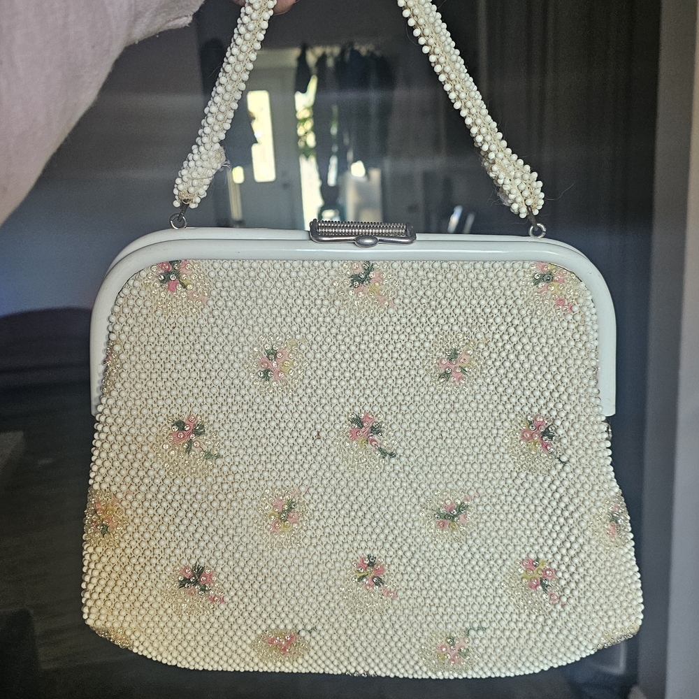 Vintage Elegant Cream Beaded Handbag